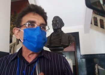 Locatarios que invadan banquetas podrían hasta perder su concesión