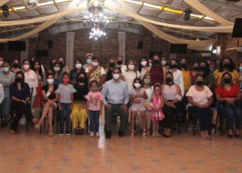 Reconocen mujeres victorenses labor del Diputado Federal  Erasmo González