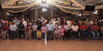 Reconocen mujeres victorenses labor del Diputado Federal  Erasmo González