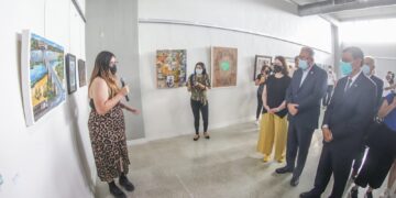 Inauguran Sanmiguel y cónsules de México y  EU muestra de artes plásticas binacional 2021