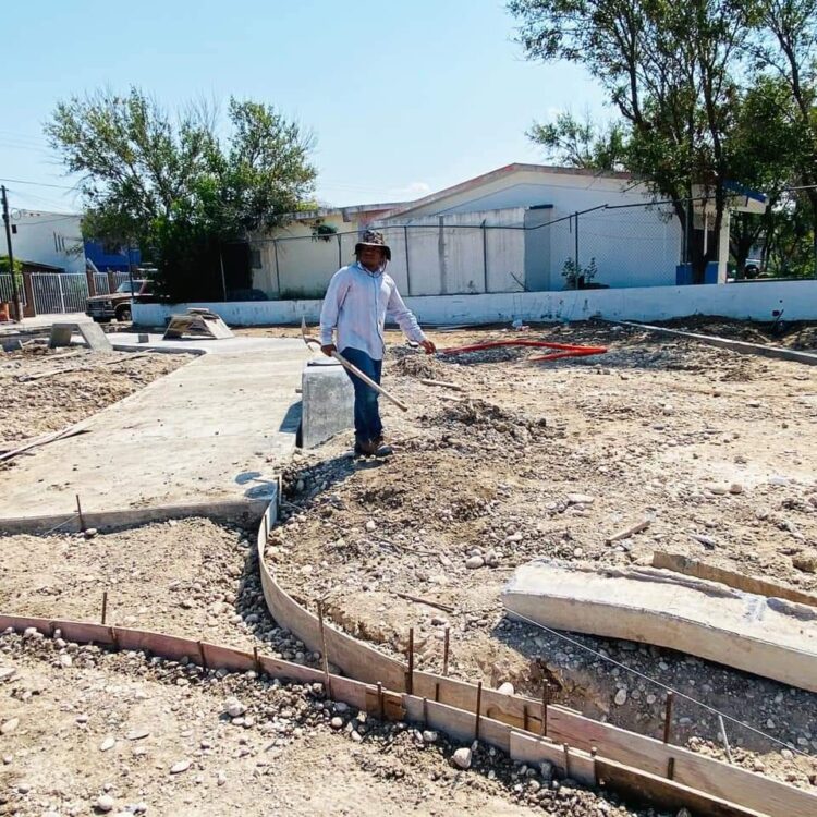 Terminará en septiembre renovación de parque en colonia Alianza