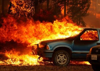 Incendio Dixie ya es el segundo peor de la historia en California