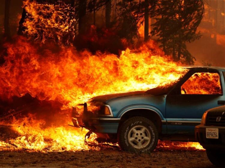 Incendio Dixie ya es el segundo peor de la historia en California