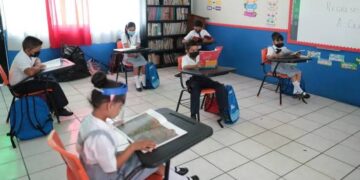 Quieren clases presenciales en 125 escuelas