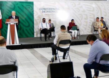 Regularización de autos “chocolates” antes de que cierre 2021: AMLO