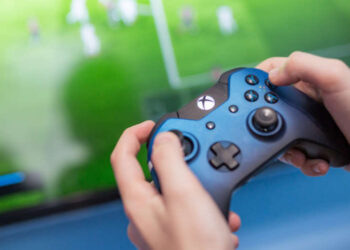 Crean modo noche en Xbox: cambios en pantalla y en leds de mando y consola