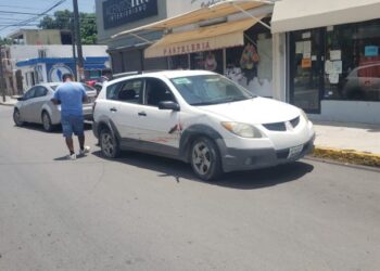 Costoso choque causa conductor