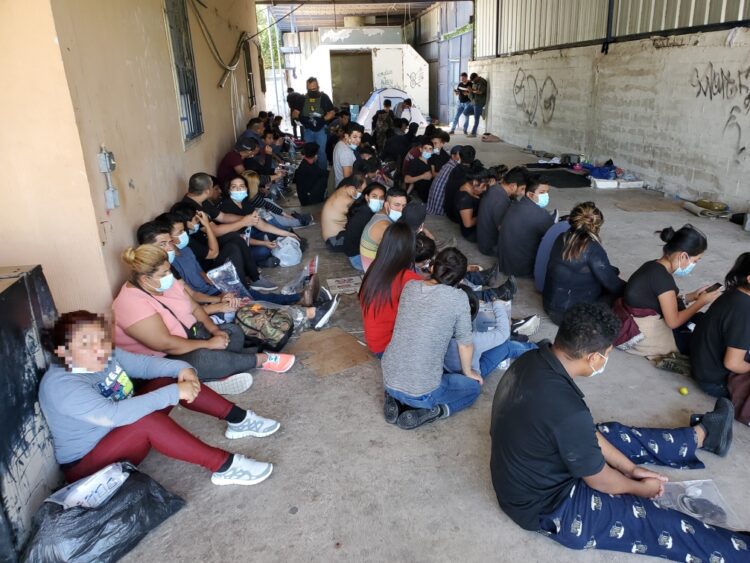 Renuevan política de deportación de indocumentados por causa del Covid-19