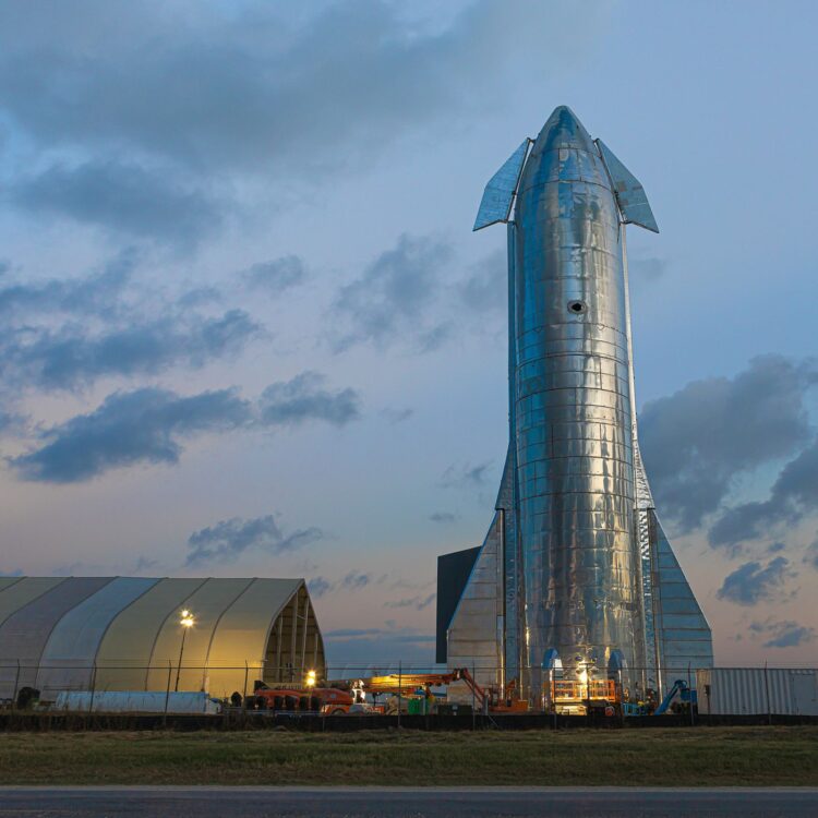 Reabren carretera estatal 4 tras fin de maniobras para próximo lanzamiento de Space X
