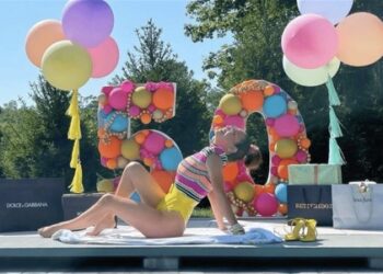 Thalia llega a su medio siglo