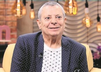 César Bono se recupero del Covid-19 y regresa al teatro