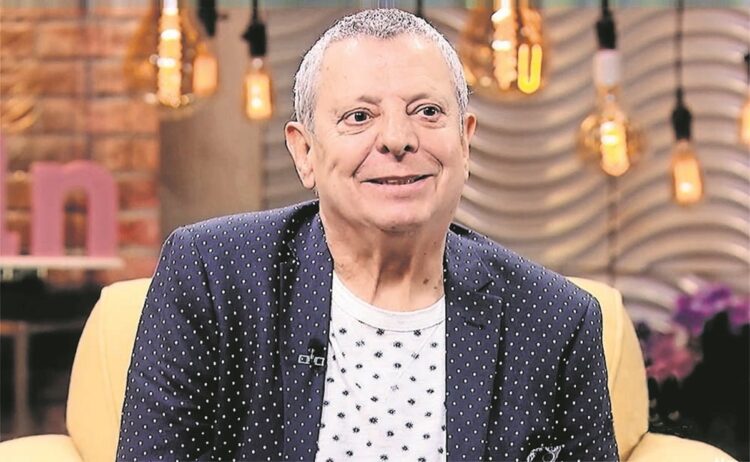 César Bono se recupero del Covid-19 y regresa al teatro