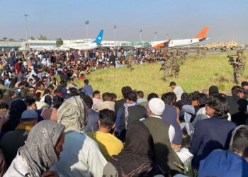 Biden promete a estadounidenses en  Afganistán “traerlos pronto a casa”