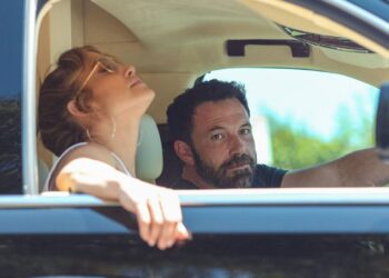 Ben Affleck y Jennifer Lopez buscan casa de sus sueños