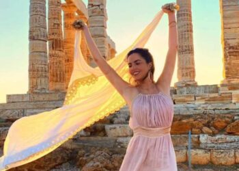 Niegan acceso al templo de Poseidón a Karla Díaz