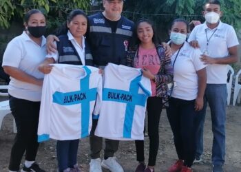 Premia Alberto Lara a campeones de SIAMARM