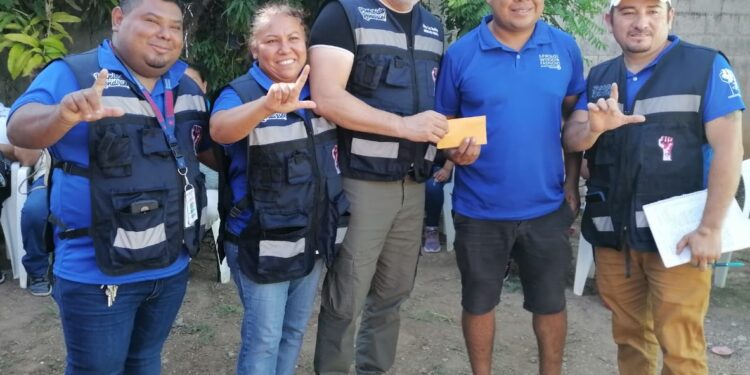 Premia Alberto Lara a campeones de SIAMARM