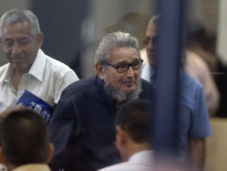 Muere Abimael Guzmán, fundador del grupo guerrillero Sendero Luminoso