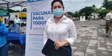 Tramita Diputada amparo para lograr “vacuna para todos”