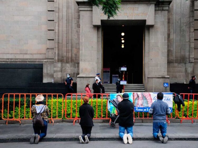 Acusa Iglesia de ‘machista’ fallo de SCJN para despenalizar del aborto