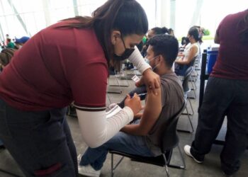 Coahuila, primer estado en vacunar contra covid a menores de edad