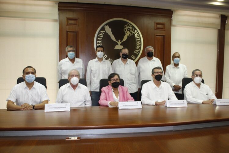 Firman colaboración la UAT y el consejo empresarial del sur de Tamaulipas