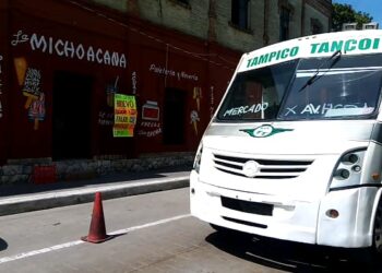 Rutas deben bajar siempre a mercados y no de vez en cuando; locatarios