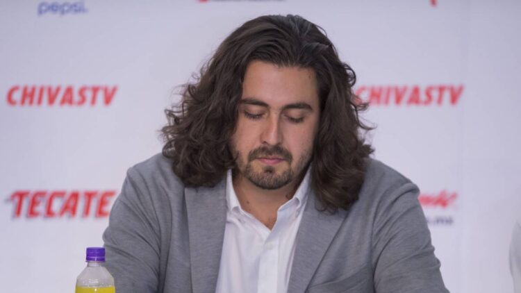 ¿Mohamed 0 Almeida para sustituir a Vucetich en Chivas?