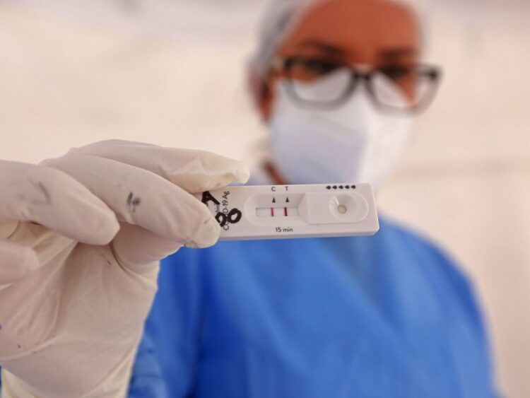 Tras regreso a clases presenciales, Nuevo León reporta 17 alumnos contagiados de covid