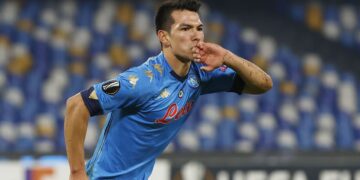 Chucky Lozano se estrena como goleador en el futbol Italiano.