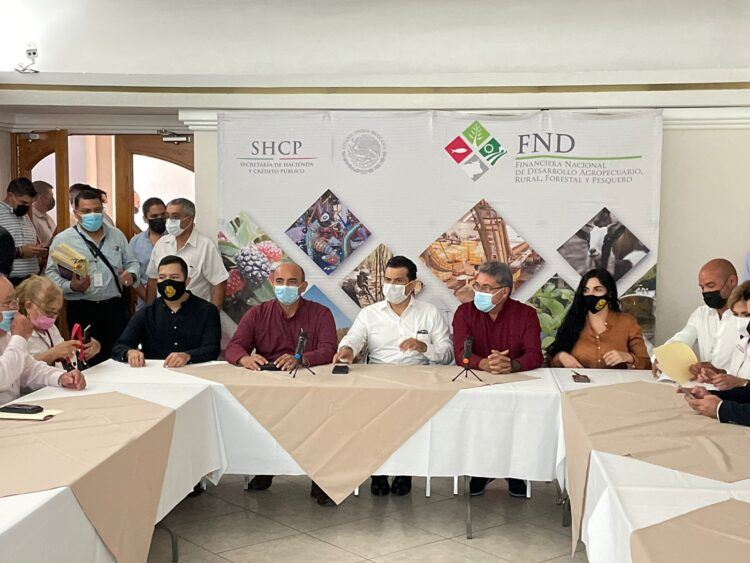 Participa Gattás en reunión de alcaldes electos con Financiera Nacional de Desarrollo