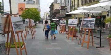 Hacen itinerante exposición fotográfica del centenario de la aviación en México