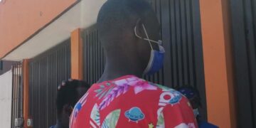 Bebé de padres haitianos requiere de apoyo; no tienen recursos para solventar gastos.