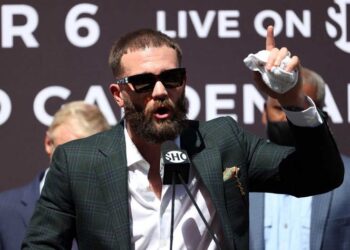 Así quedó el rostro de Caleb Plant tras el golpe de ‘Canelo’