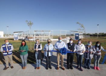 Entrega alcalde Sanmiguel campo de  béisbol a colonia El Progreso