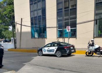 Desalojan edificio Mélik por amenaza de bomba; resultó ser una falsa alarma