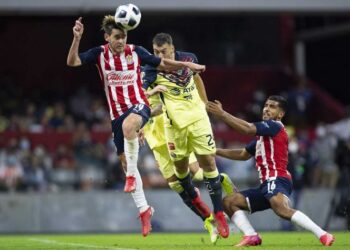 América y Chivas brindan espectáculo con empate 0-0