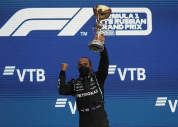 Hamilton triunfa en Gran Premio de Rusia y llega a 100 victorias