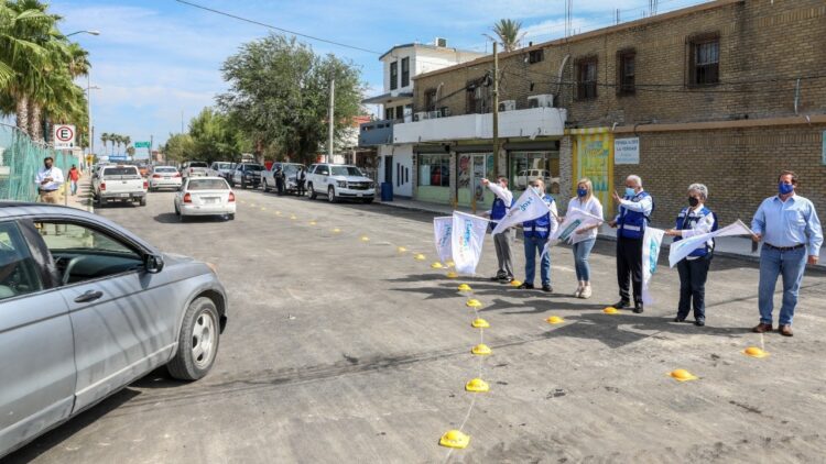 Da Sanmiguel banderazo a  reapertura de calle América de Nuevo Laredo