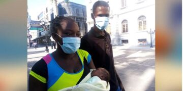 Papás de bebé haitiano-mexicano tramitan regularización en Cd. Madero