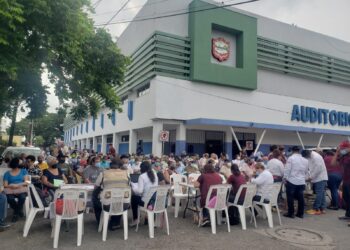 Inicia entrega de órdenes de pago a los adultos mayores y discapacitados