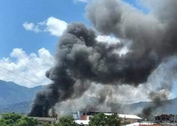 Indígenas queman casa del alcalde de Altamirano, Chiapas; retienen al edil