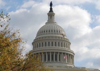 Congreso de EU aprueba presupuesto y evita cierre de gobierno