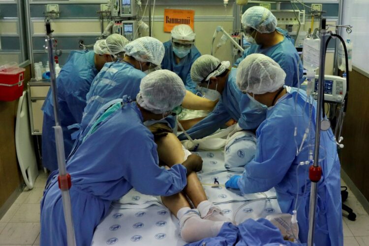 México registra 533 muertes más por covid y 8 mil 828 nuevos contagios