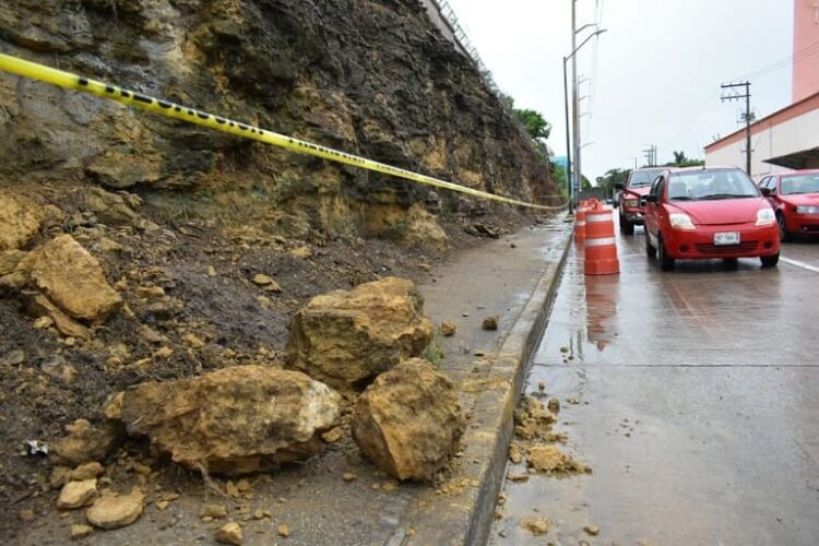 De nuevo derrumbe en el cerro de Andonegui de Tampico