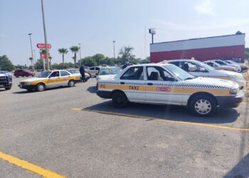 Piden taxistas trato igualitario