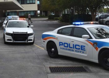 Sujeto mata a madre y bebé; ‘estoy listo para la batalla’, alardea