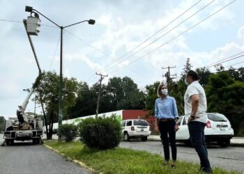 Rehabilita Ayuntamiento de Victoria 16 mil luminarias