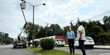 Rehabilita Ayuntamiento de Victoria 16 mil luminarias