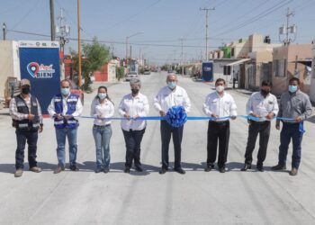 Entrega alcalde repavimentación en el sector Villas de San Miguel